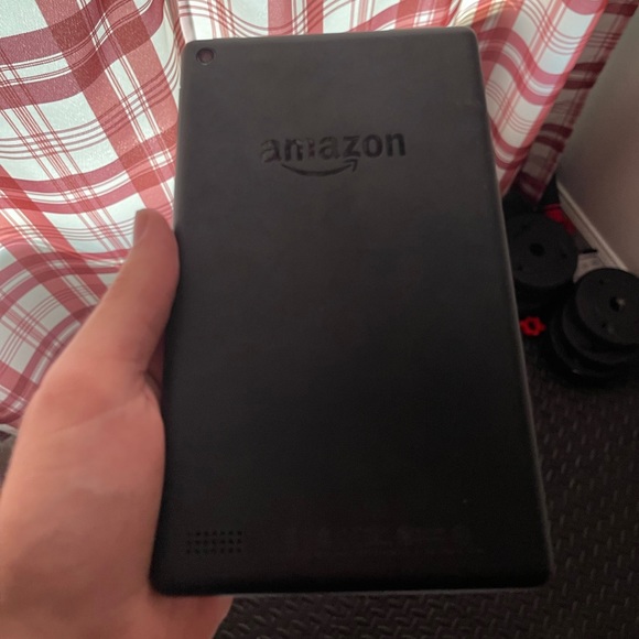 Kindle Fire HD Tablet - Picture 2 of 5